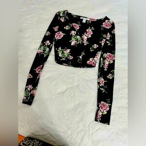 Floral silky v neck cropped blouse